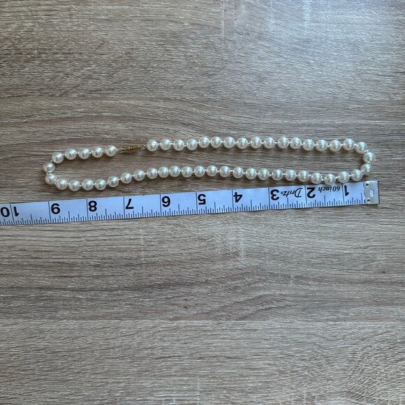 Faux Pearl Necklace Lot of 3 Varied Sizes Gold Tone Accents - Picture 10 of 11